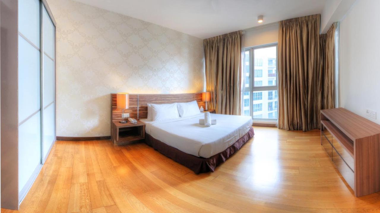 Upper View Regalia Hotel Куала-Лумпур Экстерьер фото