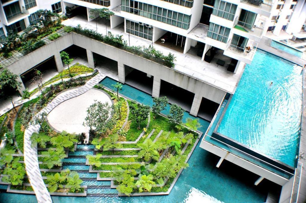 Upper View Regalia Hotel Куала-Лумпур Экстерьер фото